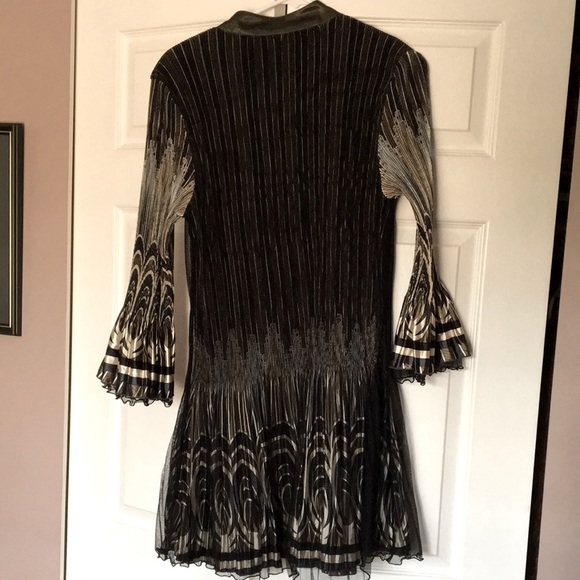 Lindi Dress - Picture 7 of 7